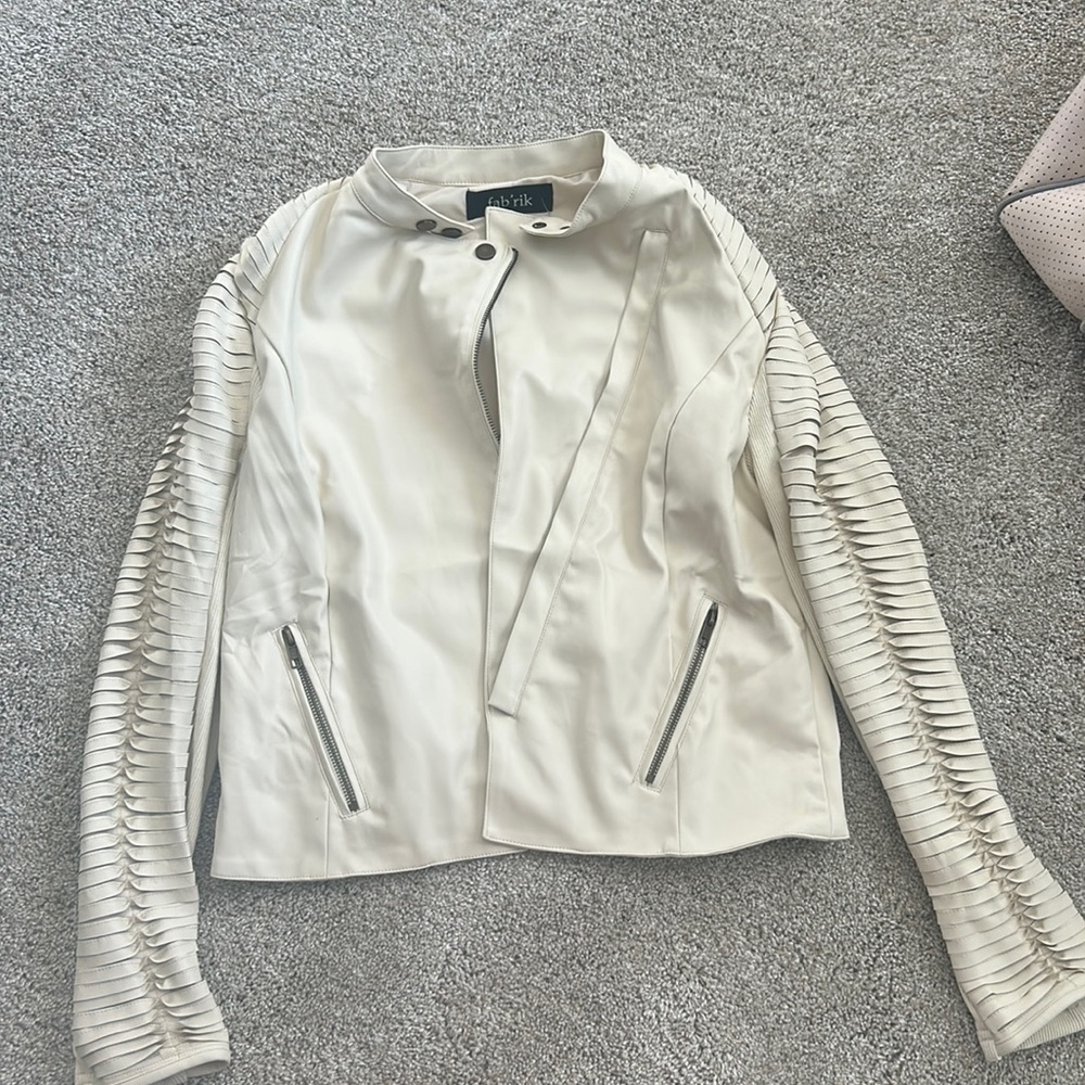 Never worn fabrik leather jacket